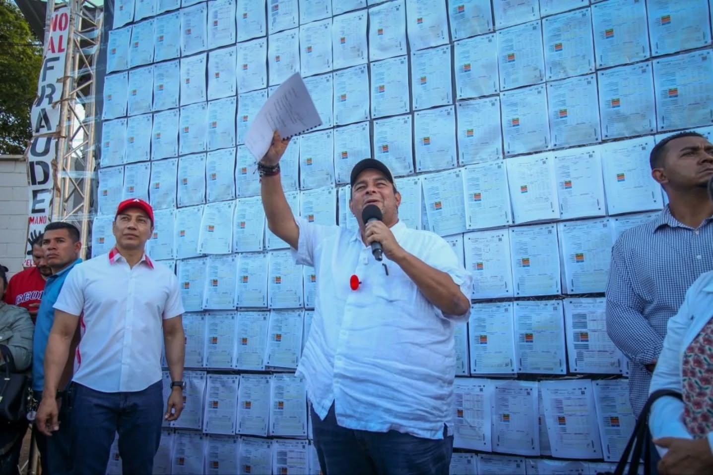 Jorge Aldana denuncia &ldquo;mano peluda&rdquo; y exige conteo total y p&uacute;blico de votos al...